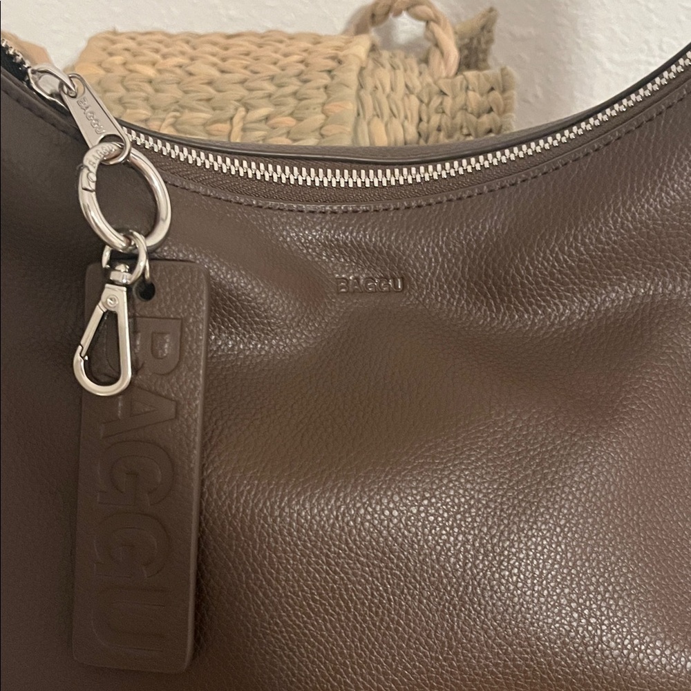Baggu Recycled Leather Shoulder Bag - Picture 7 of 8